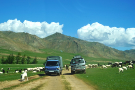 E7B2AEB4-32A7-4CBF-B2B8-B0CB21386327