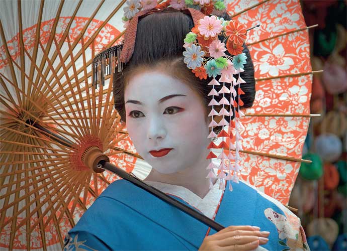 Geisha nghĩa đen là