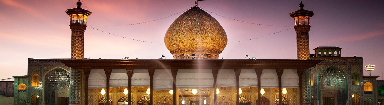 Khu lăng tẩm Shah Cheragh được coi là công trình tráng lệ nhất, đón hàng triệu lượt khách tham quan mỗi năm.