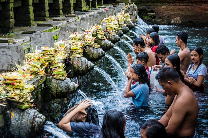 Đền suối thiêng Tampak Siring - thánh địa không thể bỏ qua khi du lịch Bali  - Migola Travel