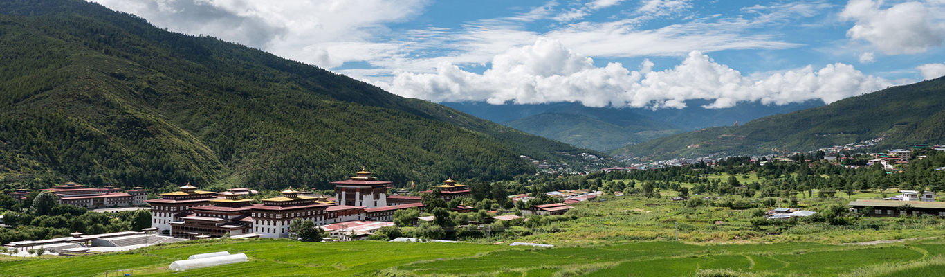 Bhutan là quốc gia duy nhất trên thế giới đo mức độ thịnh vượng của đất nước dựa trên chỉ số GNH (Gross National Happiness – Tổng hạnh phúc quốc gia), chứ không phải bằng chỉ số GNP - tổng sản lượng quốc dân như các nước khác.