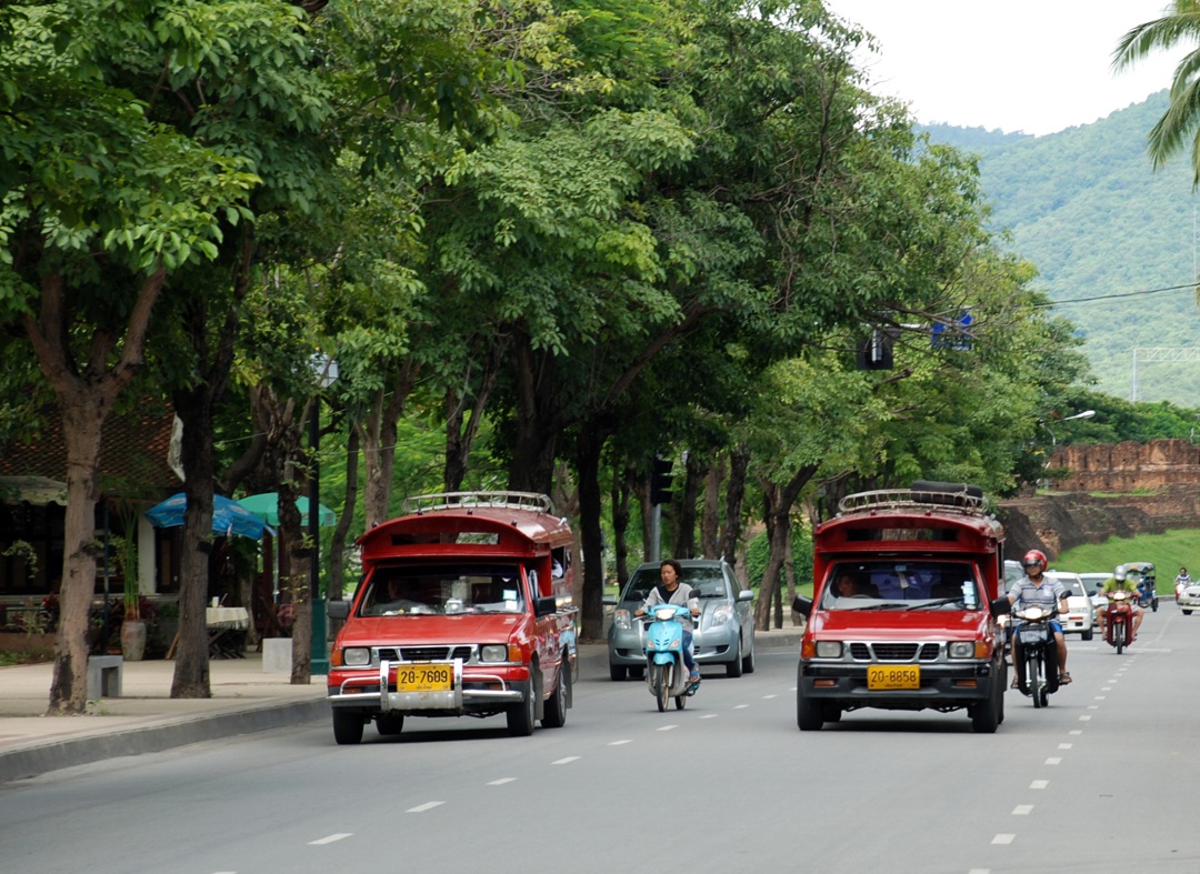 Duong-pho-Chiang-Mai