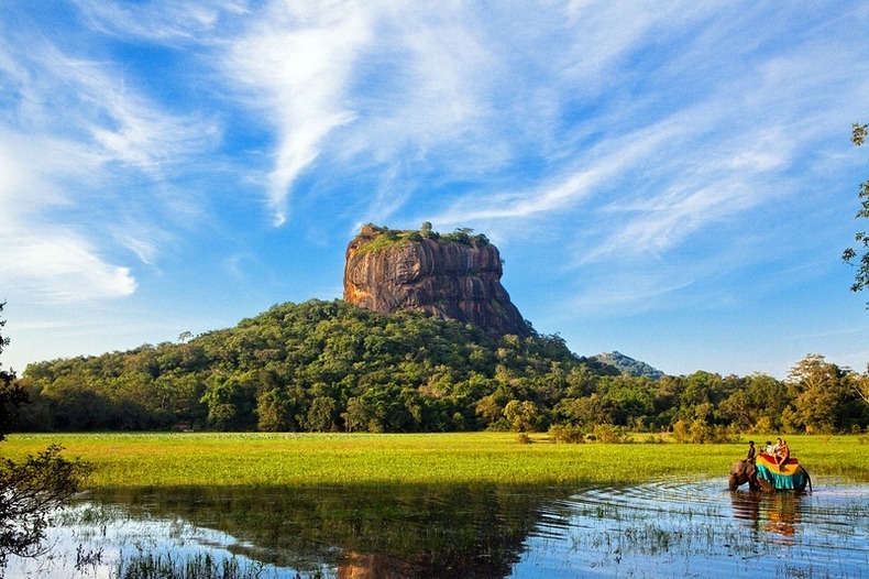 Núi đá sư tử Sigiriya được xem như là kì quan thứ 8 của thế giới
