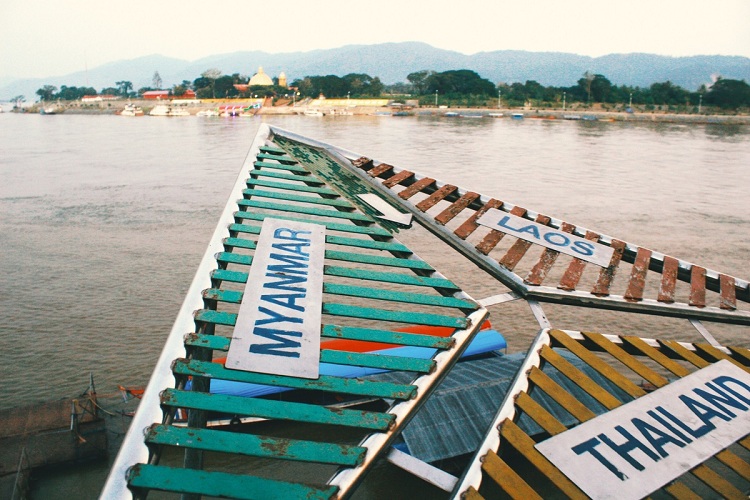 Vùng Tam giác Vàng là biên giới của 3 nước Lào - Thái Lan - Myanmar