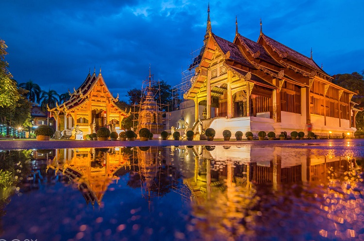 Wat phra singh là nơi lưu giữ di hài của vua Kam Foo