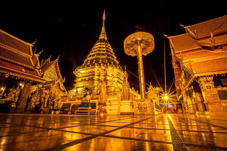 Chùa Phrathat Doi Suthep là một trong những ngôi chùa thinh liêng nhất tại Chiang Mai