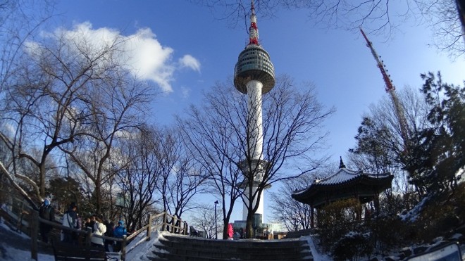 Káº¿t quáº£ hÃ¬nh áº£nh cho áº£nh ÄoÃ n tham quanÂ ThÃ¡p Namsan