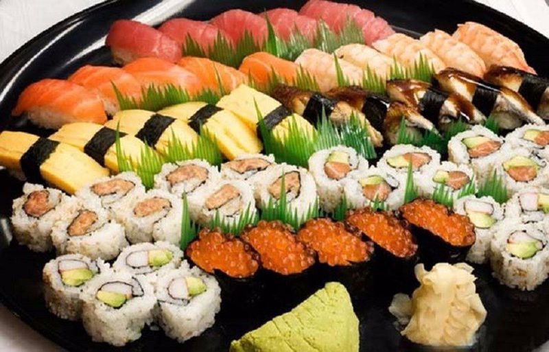 Sushi là một trong những món ăn nổi tiếng ở Nhật Bản