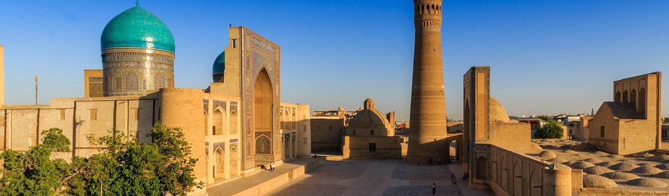 Arab Mohammed Khan Madrassah là công trình kiến trúc lâu đời nhất tại Khiva, nằm ngay trung tâm Itchan Kala.