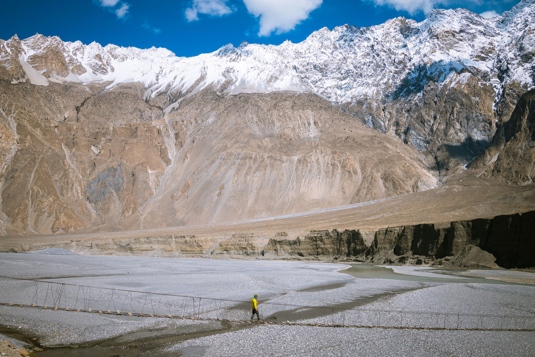 cau-treo-passu-pakistan