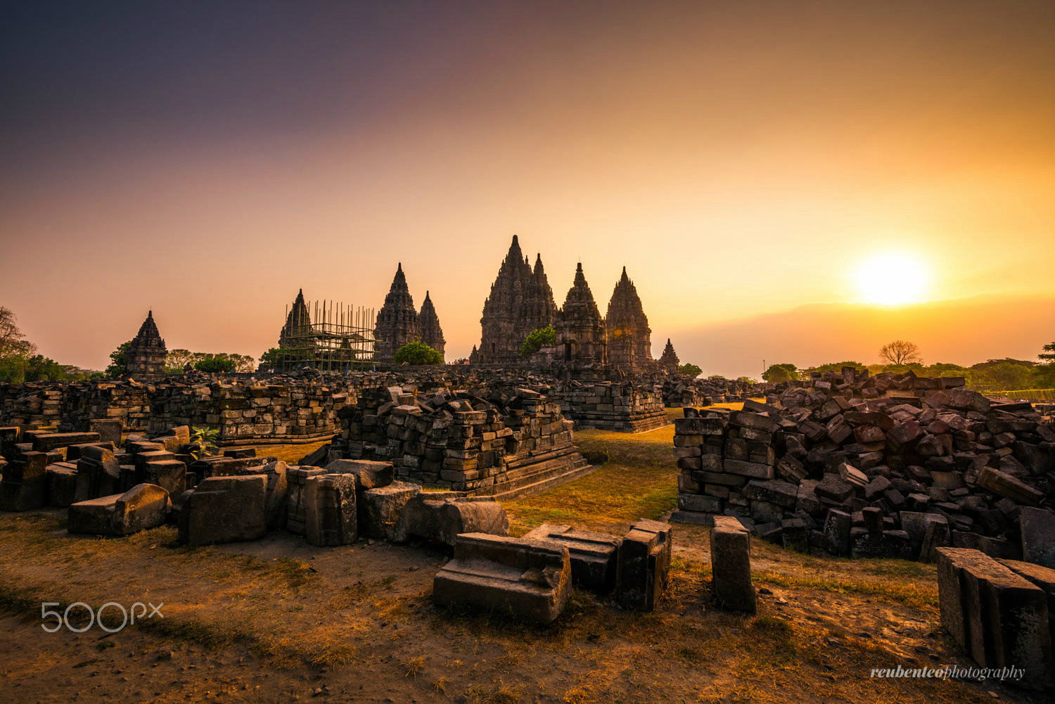 den-prambanan