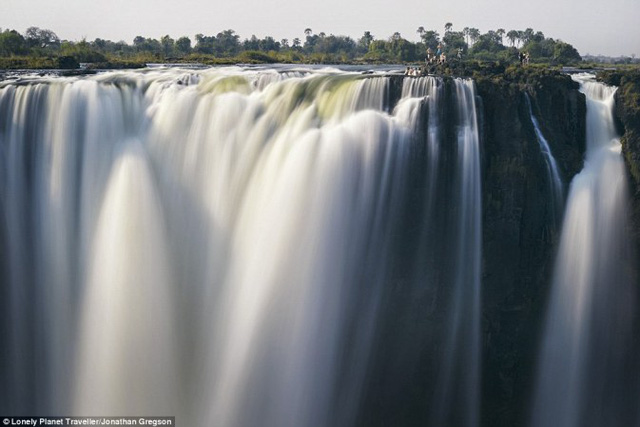 4-ho-boi-quy-zimbabue