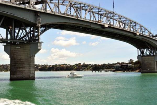 Cầu cảng Auckland