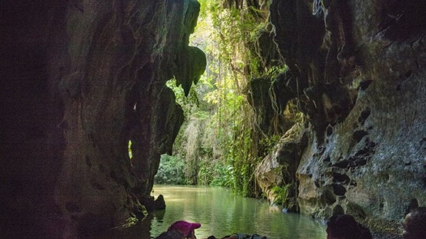 Hang động Indian