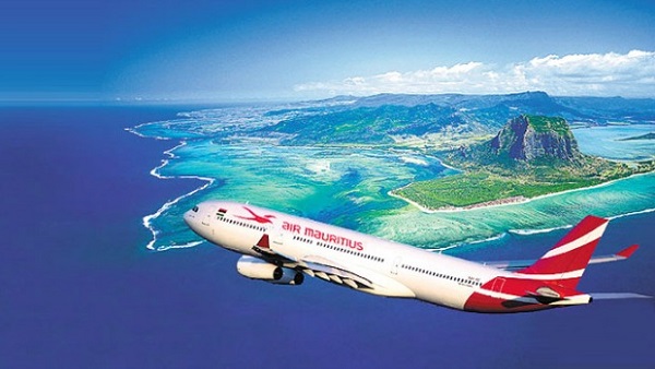 Đến Mautirius bằng hãng hàng không Air Mauritius.