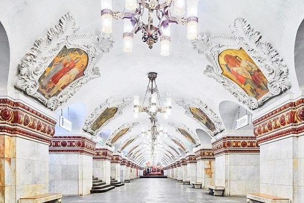 Vẻ đẹp lộng lẫy cảu cung điện dưới lòng đất Moscow.