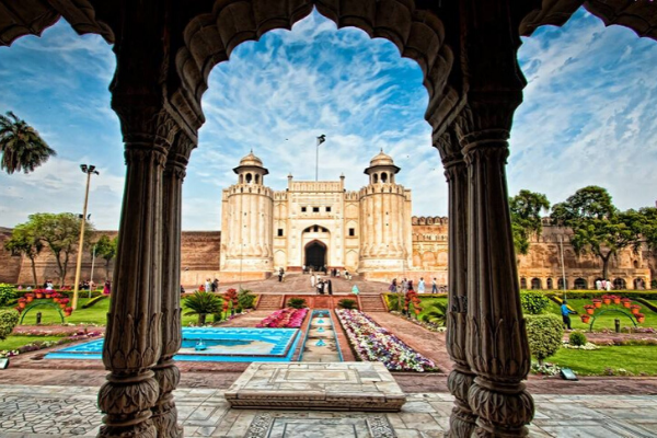 pháo đài Lahore khi du lịch Pakistan