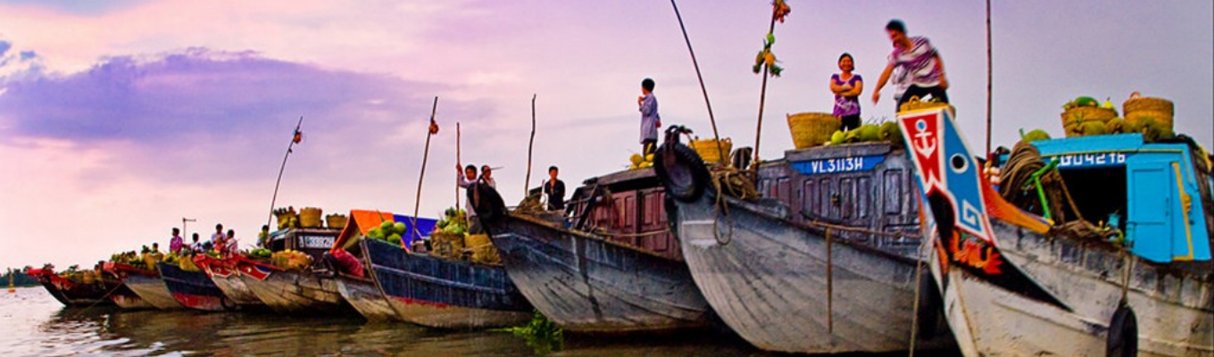 Chợ nổi Cái Bè không chỉ là đặc trưng của vùng văn hóa sông nước Cửu Long mà còn là nơi chuyên chở những giá trị tinh thần, văn hóa mua bán truyền thống của người dân bản địa nơi đây. 