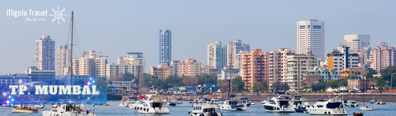 Mumbai là một trong 
những thành phố đông dân nhất trên thế giới và đông thứ hai tại Ấn Độ, thành phố nổi tiếng là cái nôi của điện ảnh Ấn Độ - Bollywood và cũng là nơi giao thoa của nhiều nền văn hóa trong tiến trình 
lịch sử của mình.
