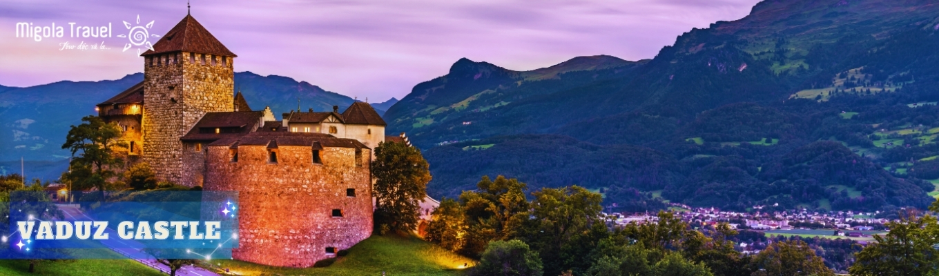 Lâu đài Vaduz - Ngôi nhà cổ kính của hoàng gia Liechtenstein và được đặt theo tên thị trấn “tí hon” Vaduz – thủ đô của nước này