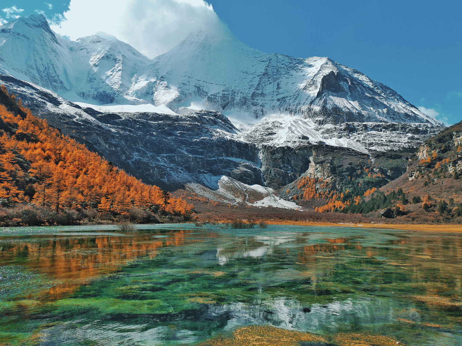 Hồ Ngũ Sắc – Viên Ngọc Tuyệt Mỹ Của Du Lịch Á Đinh Đạo Thành - Migola Travel