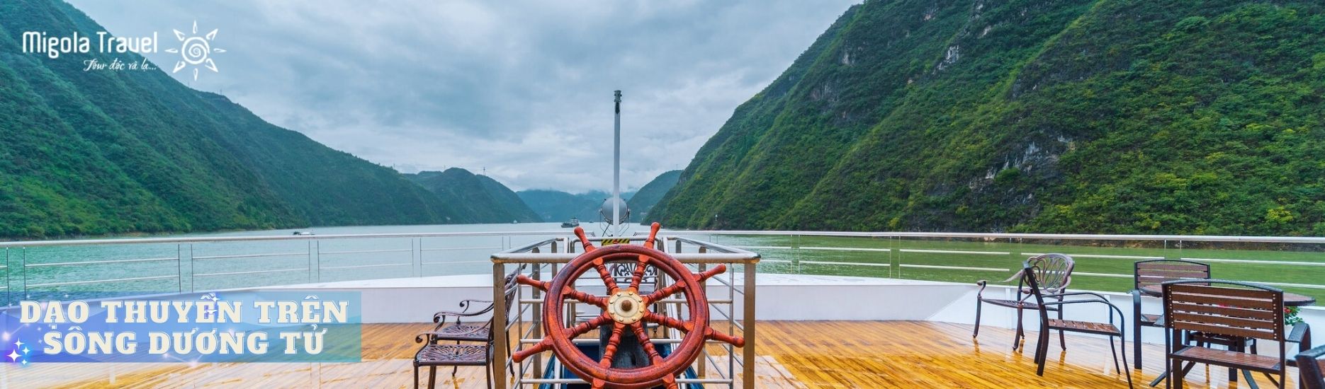 Từ boong tàu, du khách có thể chiêm ngưỡng những hẻm núi Tam Hiệp kỳ vĩ, làn nước xanh biếc uốn lượn qua những ngọn núi mây phủ. Mỗi khoảnh khắc trên sông đều như một bức tranh thủy mặc sống động, đưa ta bước vào câu chuyện ngàn năm của đất nước này.