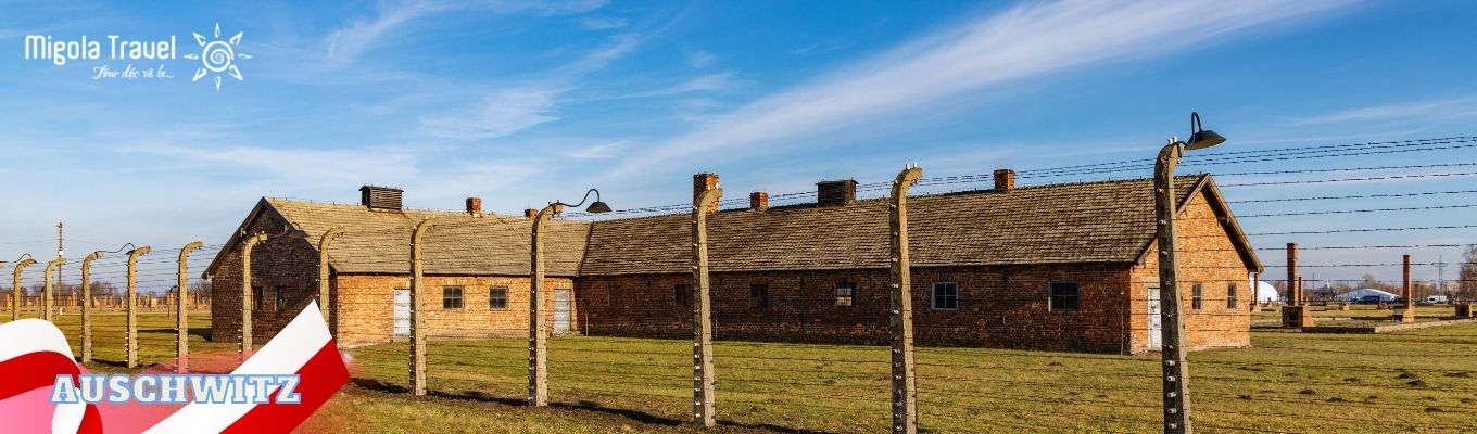 Trại tập trung Auschwitz: trại tập trung tù nhân lớn nhất trong chiến tranh Đức Quốc Xã. Trại Auschwitz là nhân chứng cho tội ác duyệt chủng của Phát xít Đức với kế hoạch tiêu diệt toàn bộ người dân Do Thái của Hitler. Vô số người dân Do Thái cùng các tù nhân chính trị trong chiến tranh Đức Quốc Xã đã bị giết trong các phòng ngạt sau khi tập trung tại trại Auschwitz này
