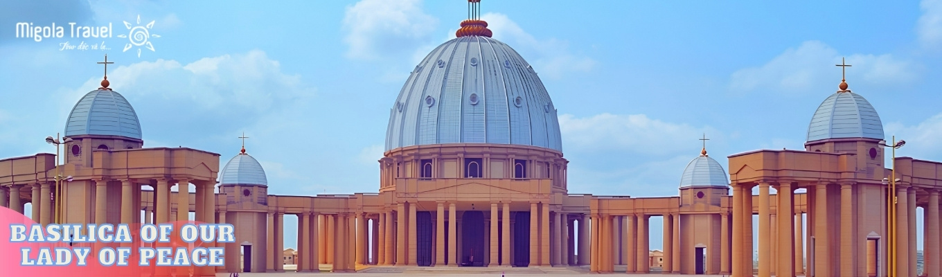 Vương cung Thánh đường Đức Mẹ Hòa Bình (Basilica of Our Lady of Peace): Được khánh thành vào năm 1989, đây là một trong những nhà thờ Công giáo lớn nhất thế giới.